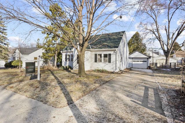 3914 Dennett Drive, Madison, WI 53714