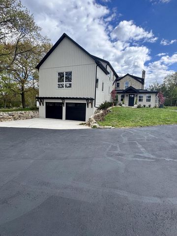 N48W16262 Lisbon ROAD, Menomonee Falls, WI 53051