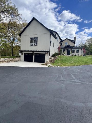 N48W16262 Lisbon ROAD, Menomonee Falls, WI 53051
