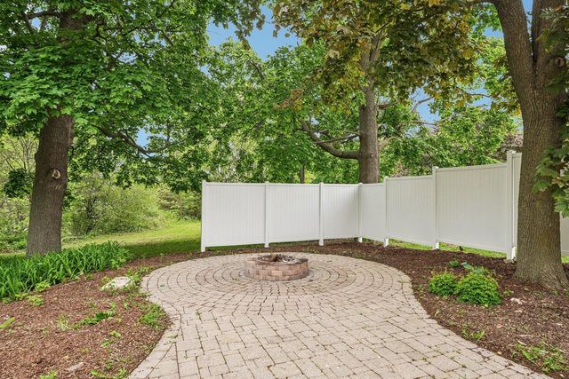 N48W16262 Lisbon ROAD, Menomonee Falls, WI 53051