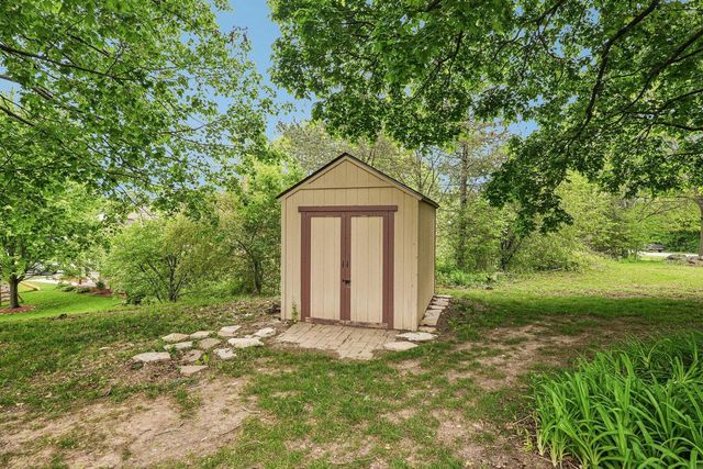 N48W16262 Lisbon ROAD, Menomonee Falls, WI 53051