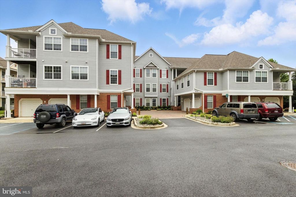 5000 HOLLINGTON DR #302, Owings Mills, MD 21117