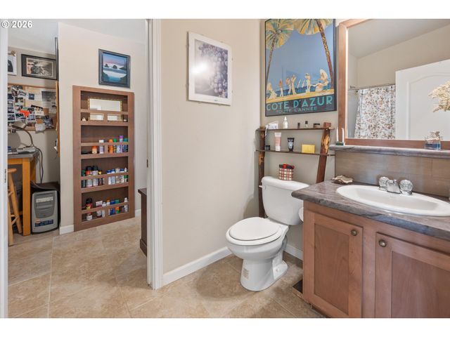 95300 GRASSY KNOB Rd, Sixes, OR 97476