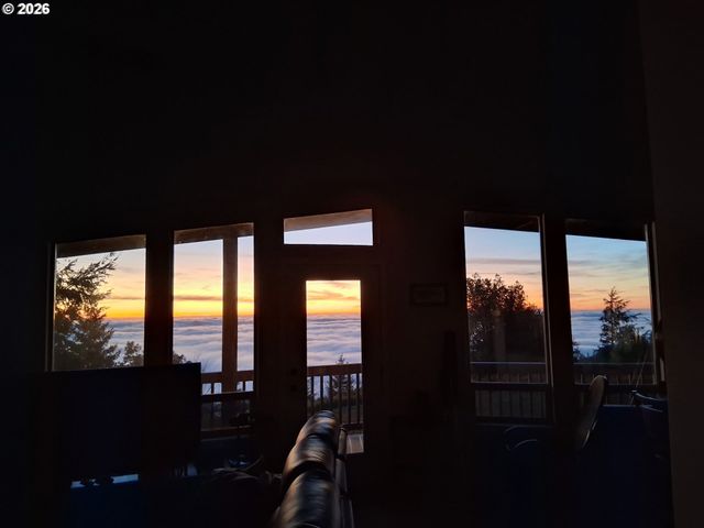 95300 GRASSY KNOB Rd, Sixes, OR 97476