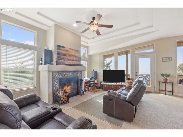 95300 GRASSY KNOB Rd, Sixes, OR 97476