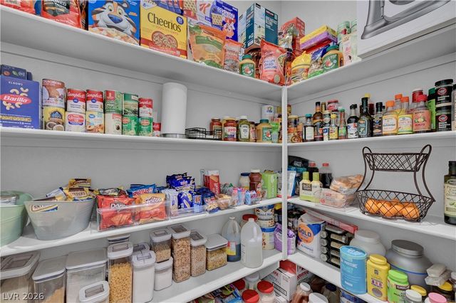 10226 Bismarck Palms Avenue, Las Vegas, NV 89166