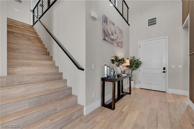 10226 Bismarck Palms Avenue, Las Vegas, NV 89166