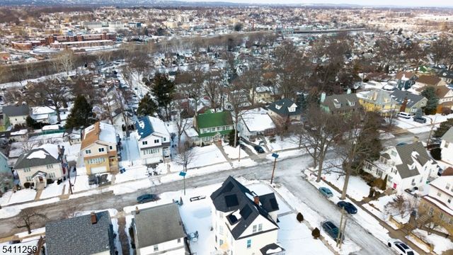 23 Pleasant Pl, Kearny Town, NJ 07032