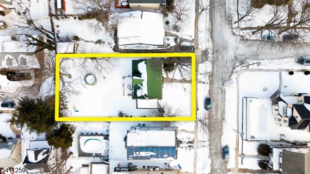 23 Pleasant Pl, Kearny Town, NJ 07032