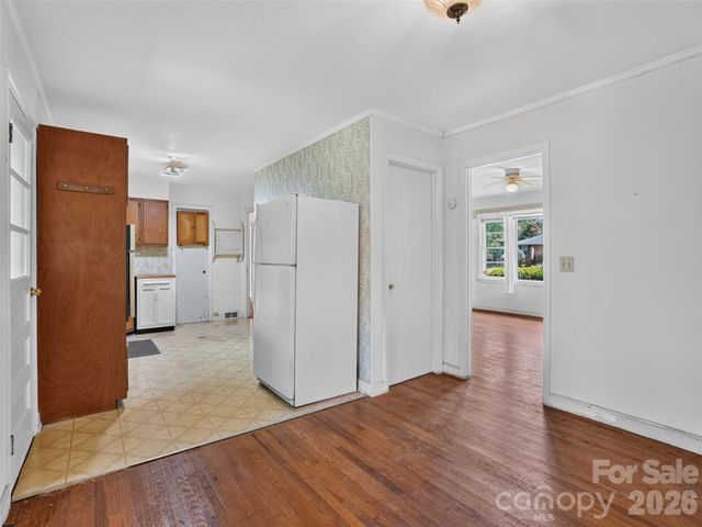 3112 Wesley Way, Hendersonville, NC 28792
