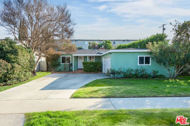 16604 Gilmore Street, Los Angeles, CA 91406