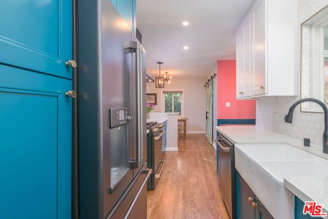 16604 Gilmore Street, Los Angeles, CA 91406