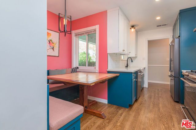 16604 Gilmore Street, Los Angeles, CA 91406