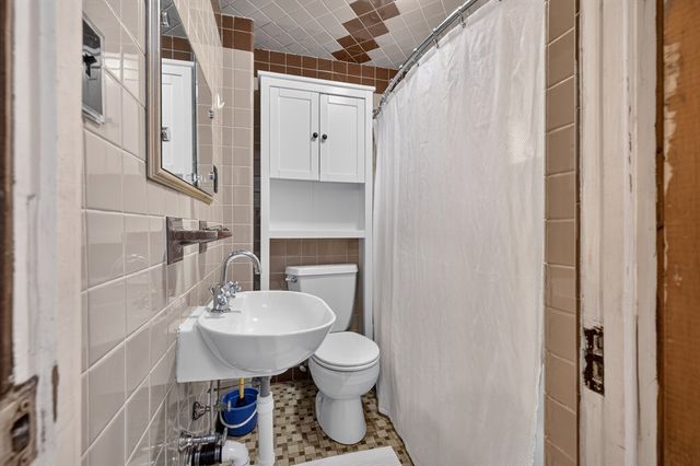 14 Flint Ave, Somerville, MA 02145