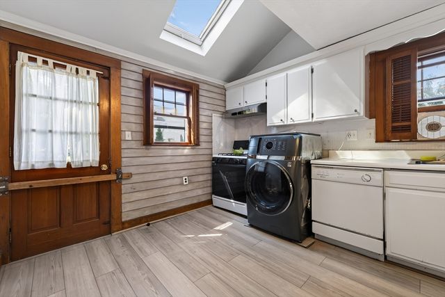 14 Flint Ave, Somerville, MA 02145