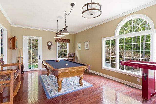 25 Ellison Drive, Bedford, NH 03110