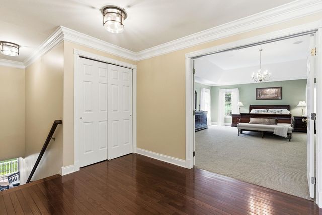 25 Ellison Drive, Bedford, NH 03110