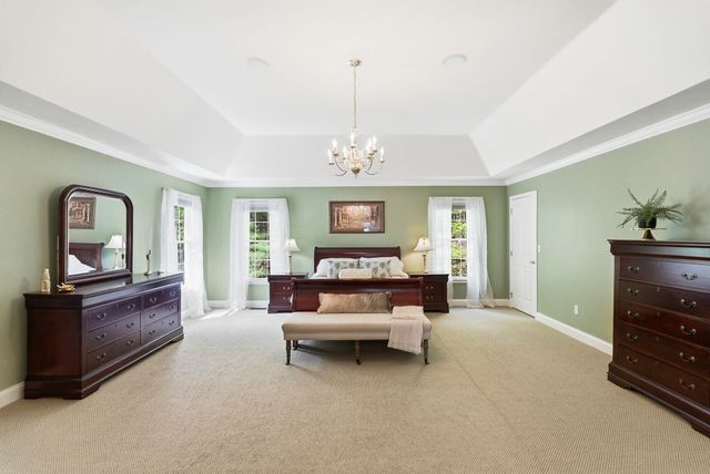 25 Ellison Drive, Bedford, NH 03110