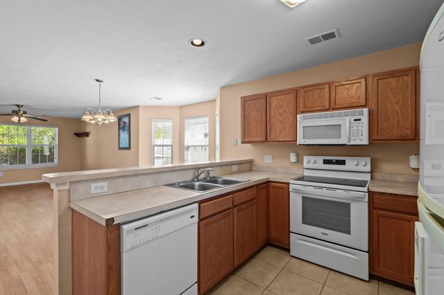 977 Silvercrest Dr., Myrtle Beach, SC 29579