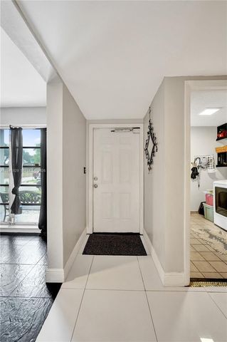 3301 Raleigh Street 4E, Hollywood, FL 33021