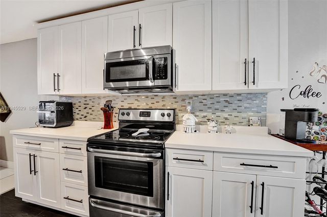 3301 Raleigh Street 4E, Hollywood, FL 33021