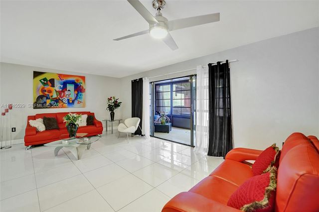 3301 Raleigh Street 4E, Hollywood, FL 33021