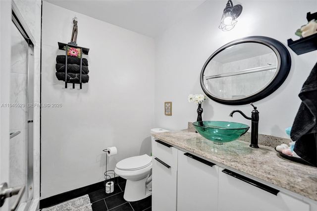 3301 Raleigh Street 4E, Hollywood, FL 33021