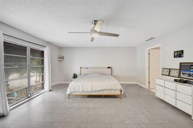 3301 Raleigh Street 4E, Hollywood, FL 33021