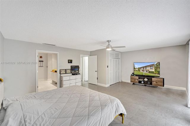 3301 Raleigh Street 4E, Hollywood, FL 33021