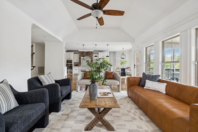 1118 Garrett Way, Mount Juliet, TN 37122