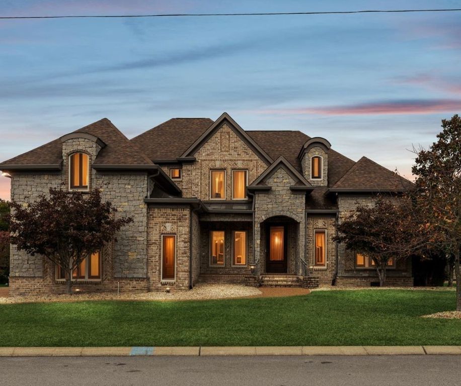 1118 Garrett Way, Mount Juliet, TN 37122