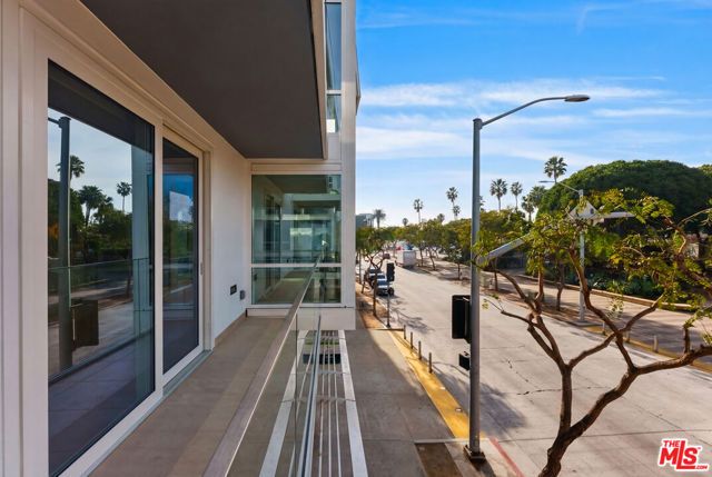 1705 Ocean Avenue 208, Santa Monica, CA 90402
