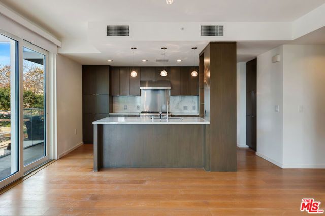 1705 Ocean Avenue 208, Santa Monica, CA 90402