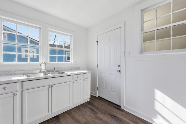 111 Carver Street, Walterboro, SC 29488