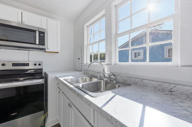 111 Carver Street, Walterboro, SC 29488