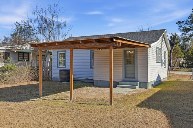 111 Carver Street, Walterboro, SC 29488