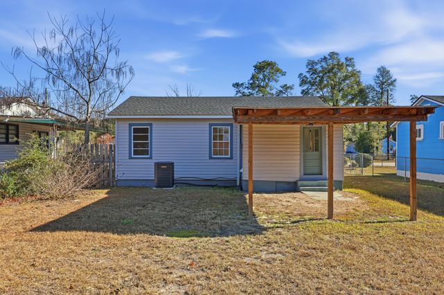111 Carver Street, Walterboro, SC 29488