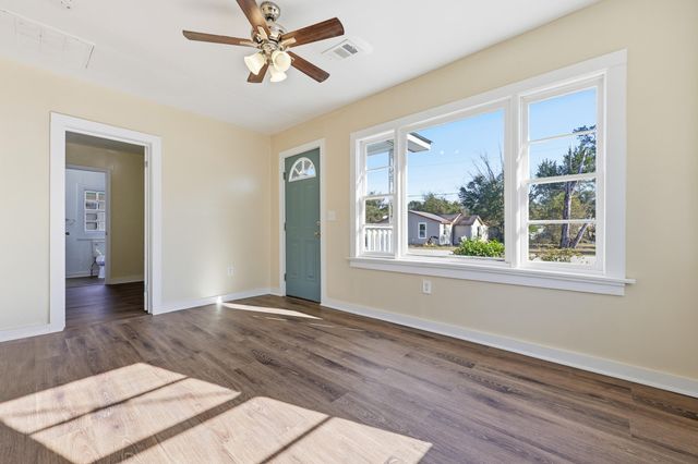 111 Carver Street, Walterboro, SC 29488