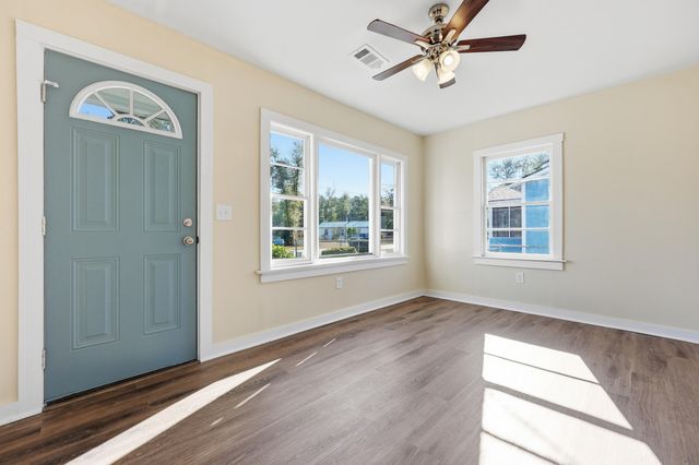 111 Carver Street, Walterboro, SC 29488