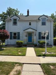 1624 Cedar Street, Saginaw, MI 48601