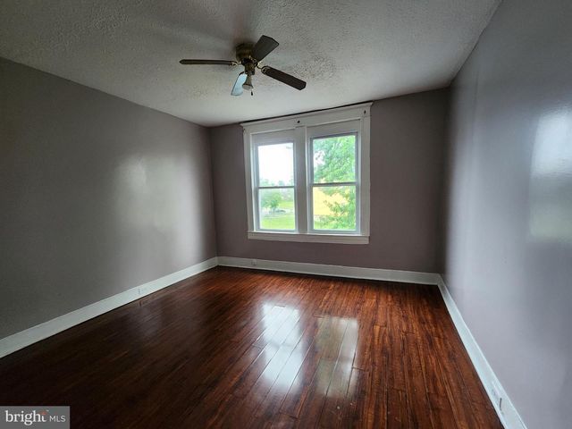 4617 REISTERSTOWN RD, Baltimore, MD 21215