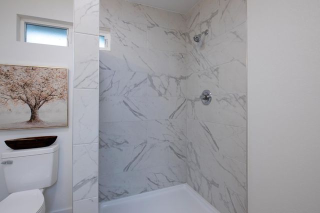 5356 N Bond Street, Fresno, CA 93710