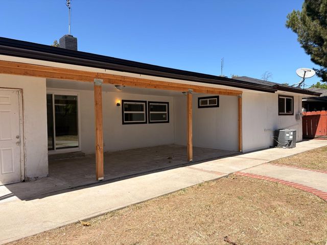 5356 N Bond Street, Fresno, CA 93710