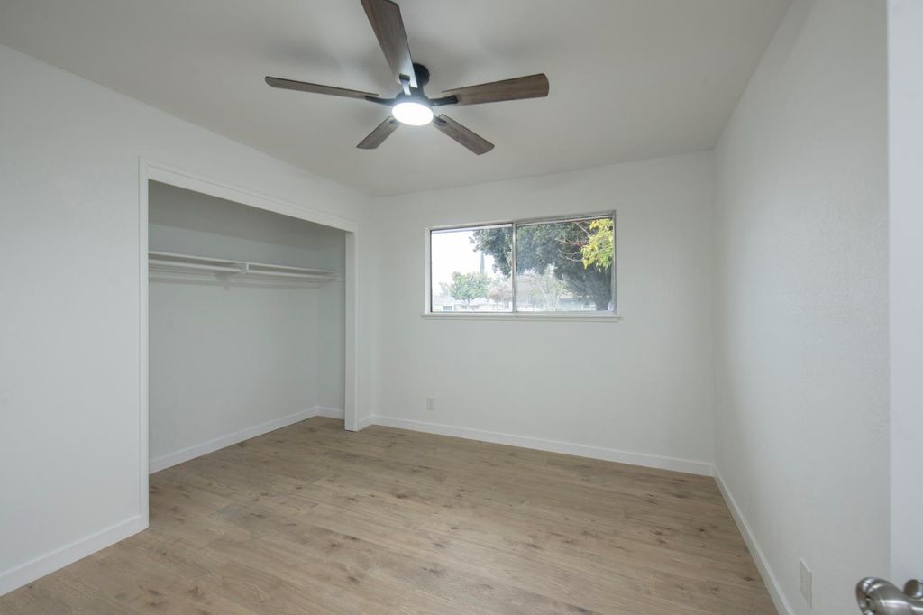 Image 10 of property listing at 5356 N Bond Street, Fresno, CA 93710