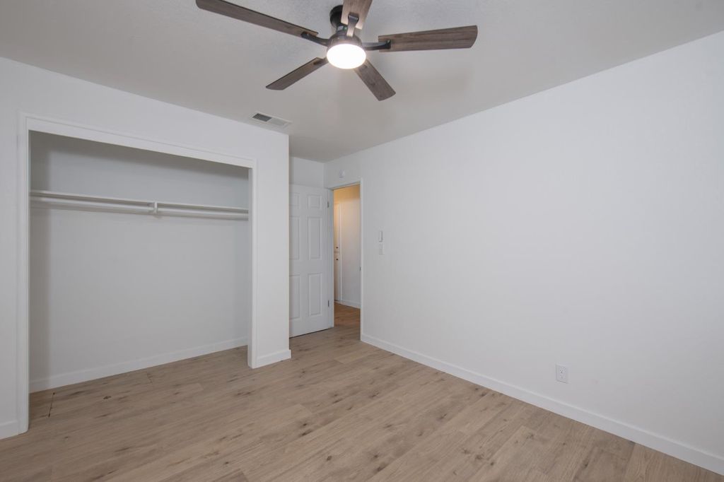 Image 11 of property listing at 5356 N Bond Street, Fresno, CA 93710