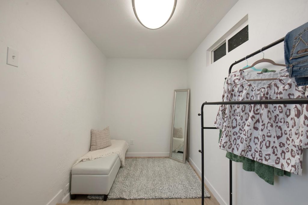 Image 21 of property listing at 5356 N Bond Street, Fresno, CA 93710