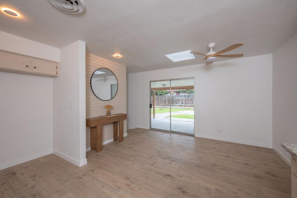 Image 8 of property listing at 5356 N Bond Street, Fresno, CA 93710