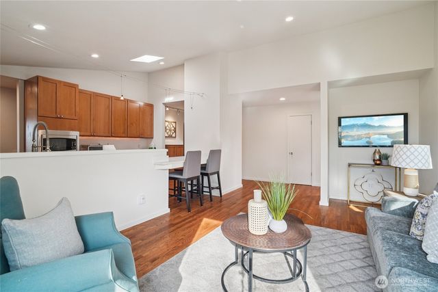 1017 N 31st Street, Renton, WA 98056