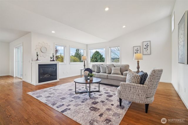 1017 N 31st Street, Renton, WA 98056