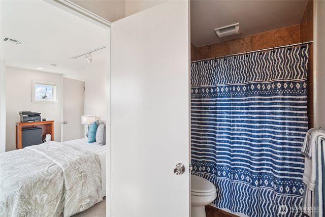 1017 N 31st Street, Renton, WA 98056